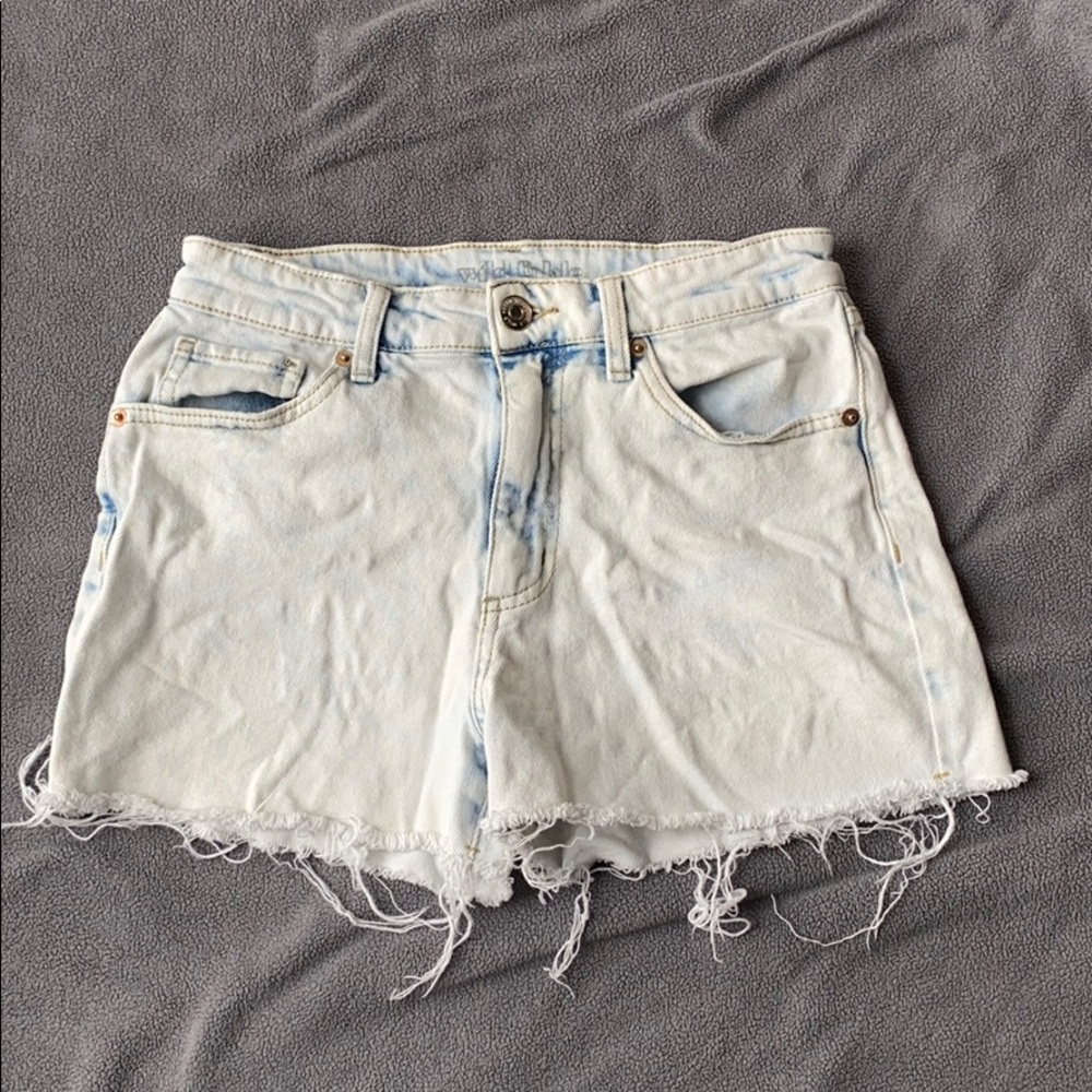 Women’s jean shorts